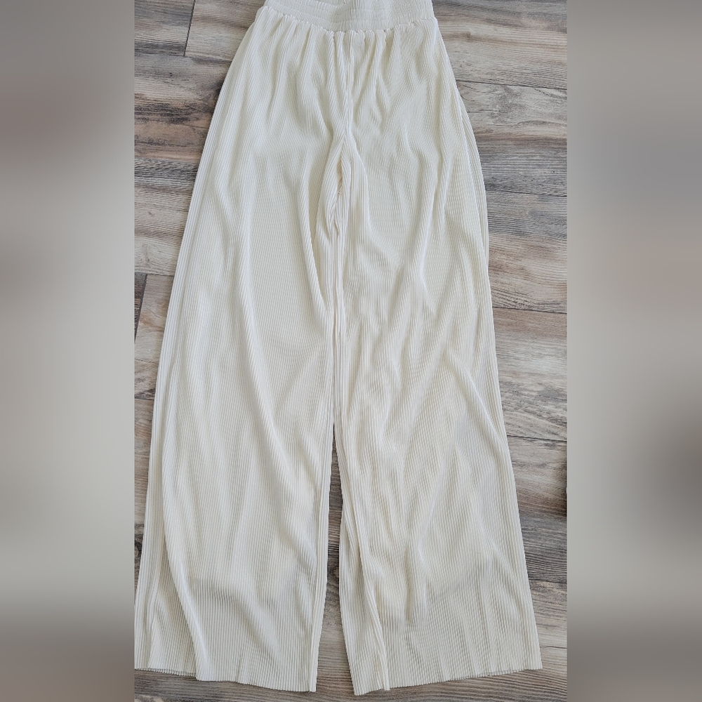 Never worn plazzo pants Size S